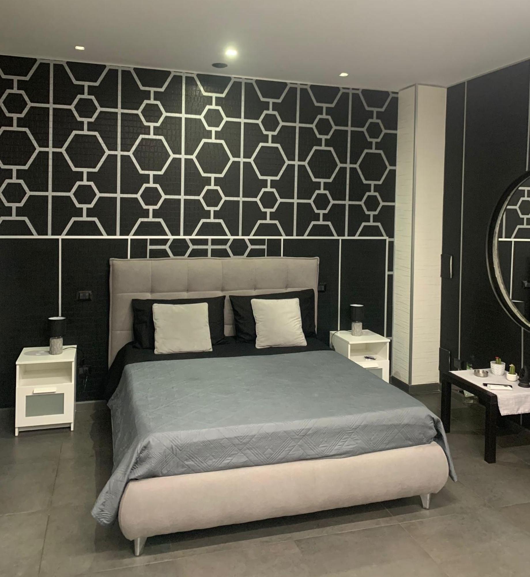 Luxury Suite Mimi Bari Exterior photo